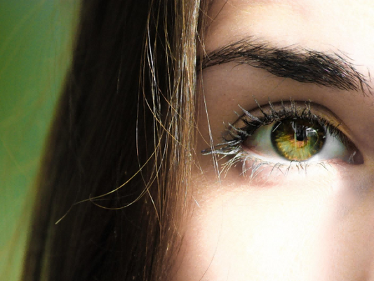 Mink Lashes vs. Faux Mink Lashes